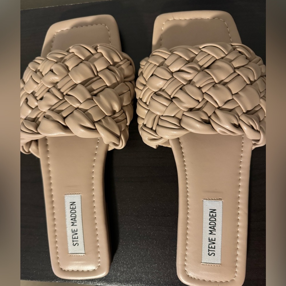 Steve Madden Mora Tan Sandals Size 8.5M